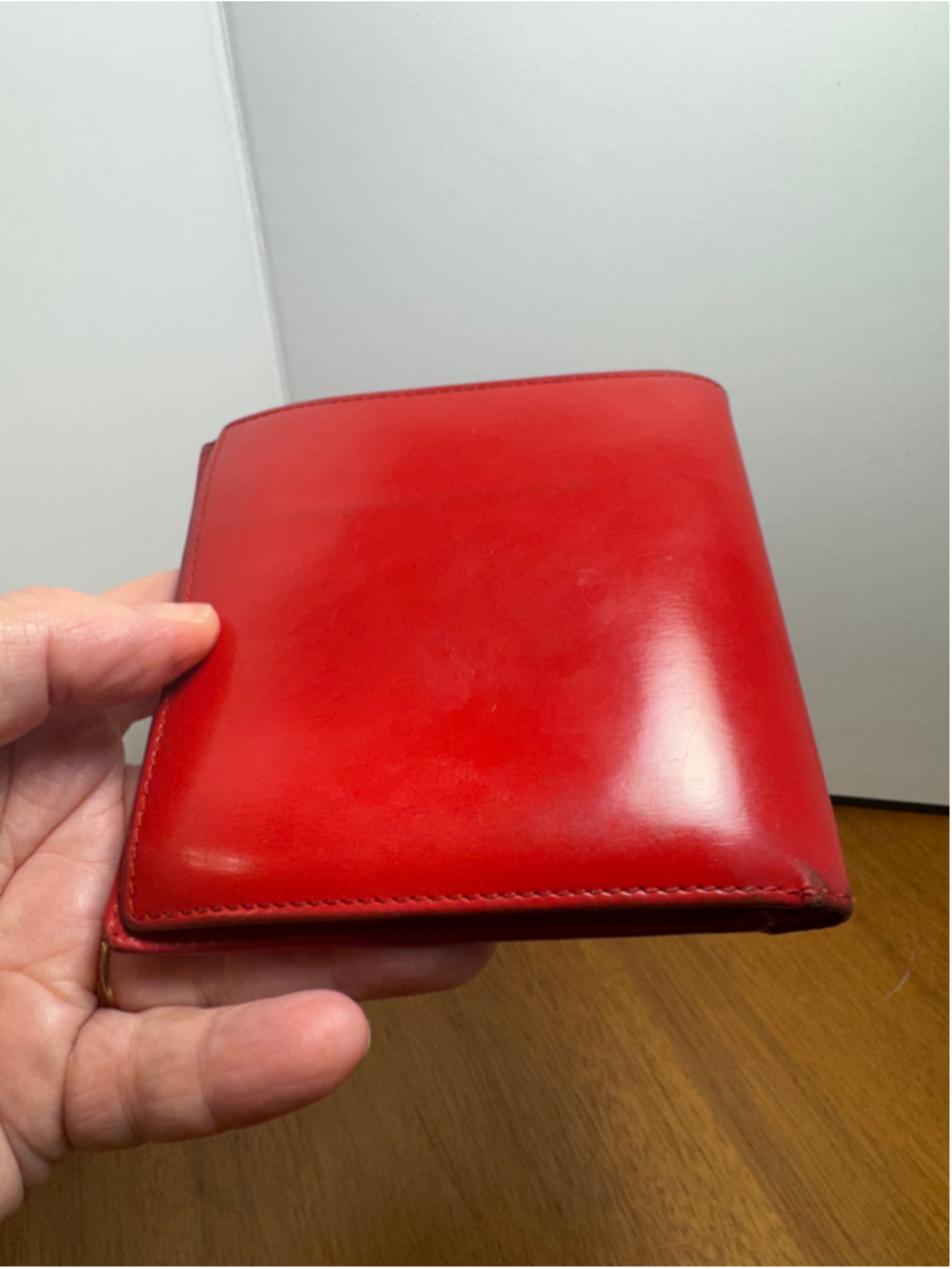 Loewe Red Patent Leather Bifold Small Wallet - Picture 11 of 11
